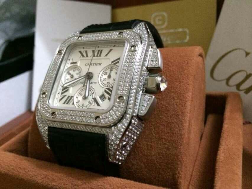 【视频解析】V6厂出品卡地亚山度士高仿W20090X8满钻土豪款腕表 / 卡地亚山度士满钻土豪款