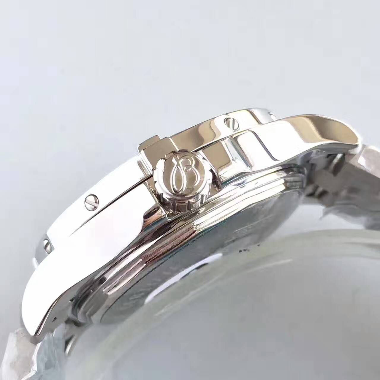 【N厂超A一比一高仿手表】百年灵复仇者系列A3239011/BC34/170A腕表 / BL029