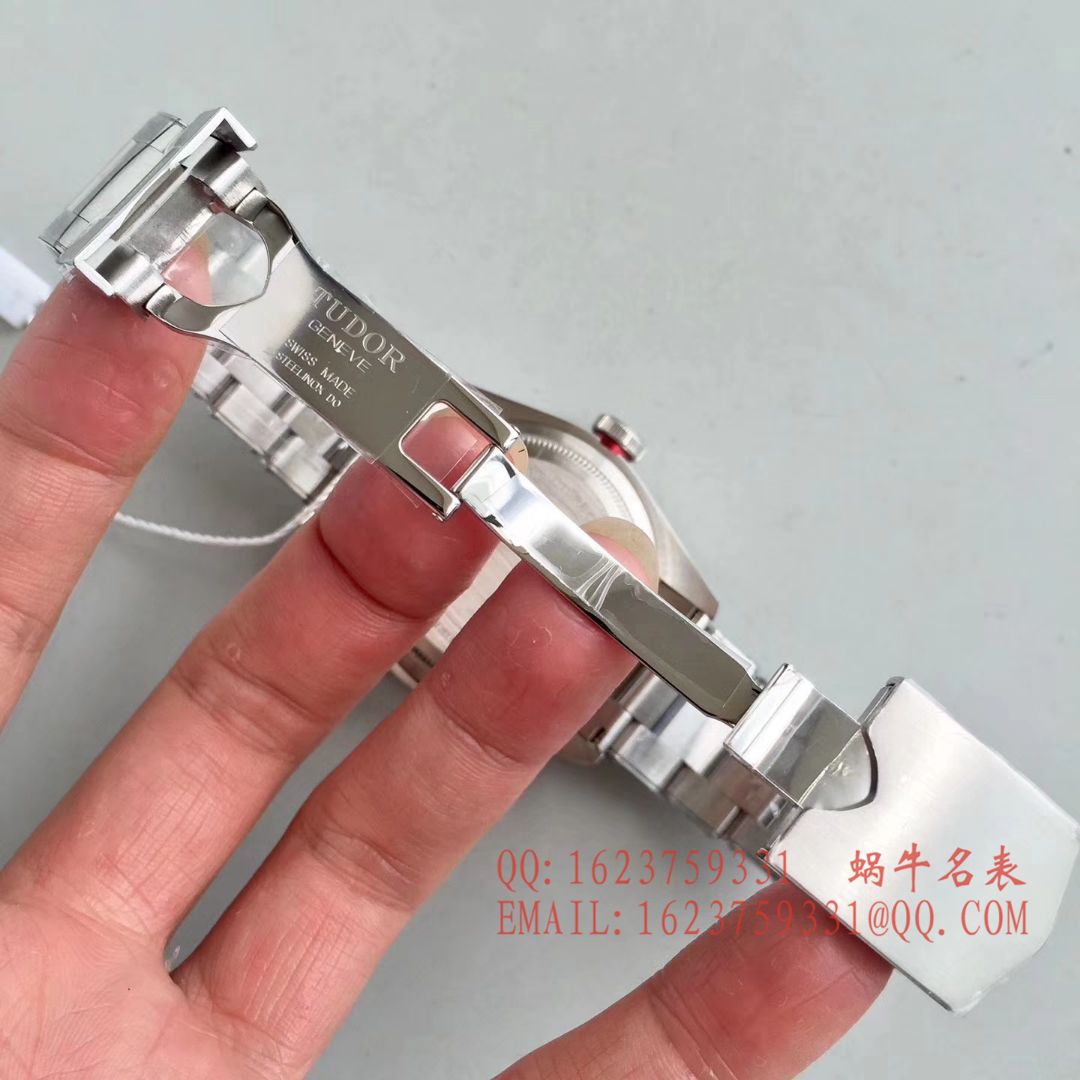 【ZF厂一比一复刻高仿手表】高仿帝舵HERITAGE BLACK BAY系列79220N “帝舵小黑花” 腕表 / DT016