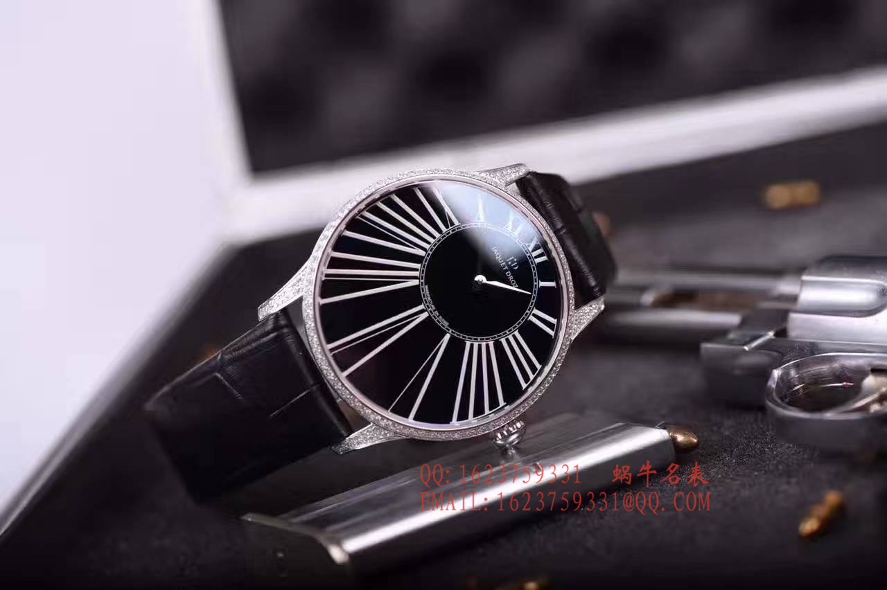 雅克德罗腕表精品推荐️极具视觉冲击感的放射大罗马刻度圈口及壳身均手工镶钻复刻原装雅克德罗自动机械机芯已最大程度还原正品味道❣前后蓝宝石镜面进口小牛皮直径42mm低调奢华有内涵 / YK012