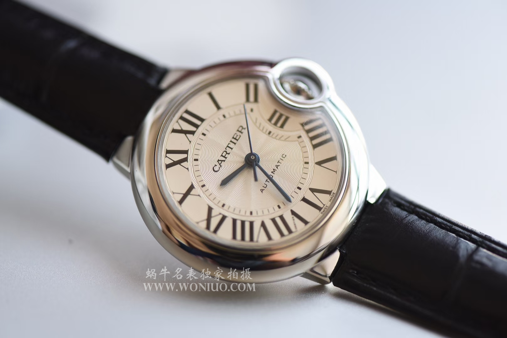 【HBBV6一比一超A高仿手表】卡地亚蓝气球系列W6920085女士33毫米机械腕表 / KDY109