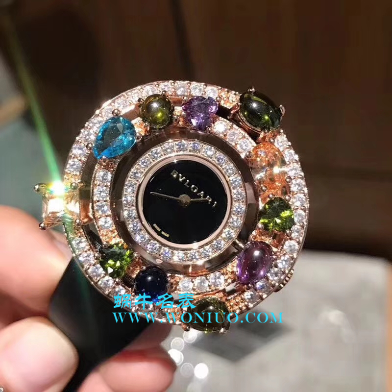 宝格丽astrale珠宝系列腕表闪亮登场 限量发售 按订货顺序出货 黄金镶嵌彩面宝石 / BG011