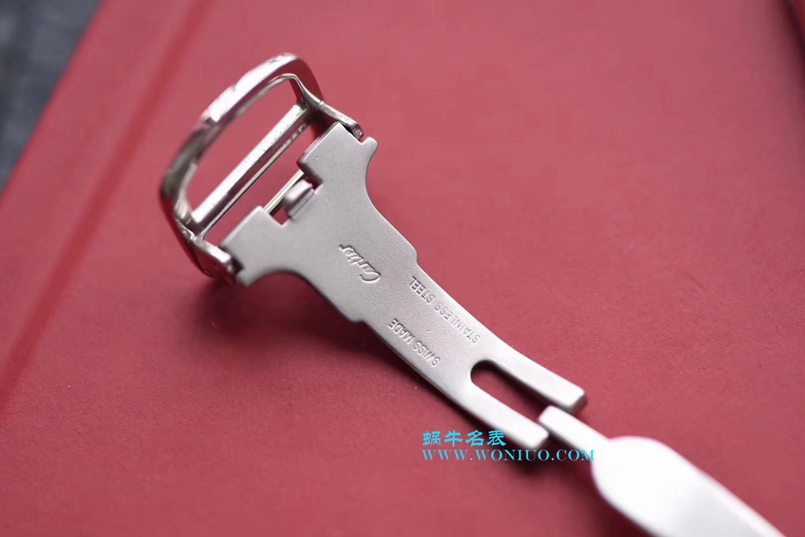 【独家视频测评K11厂一比一超A高仿手表】卡地亚坦克系列 W5200000 粉面女士石英腕表 / KAD008