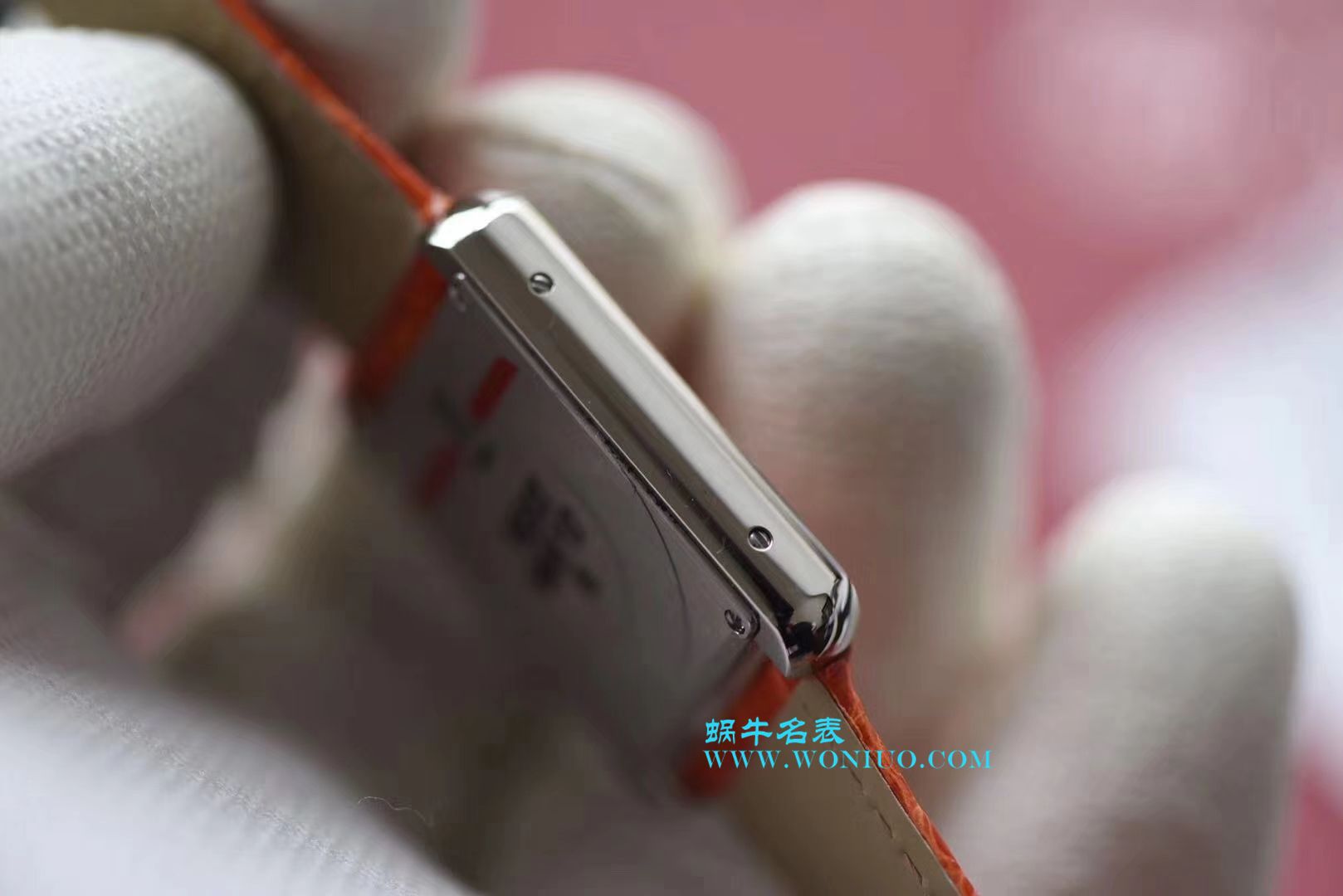 【独家视频测评K11厂一比一超A高仿手表】卡地亚坦克系列 W5200000 粉面女士石英腕表 / KAD008