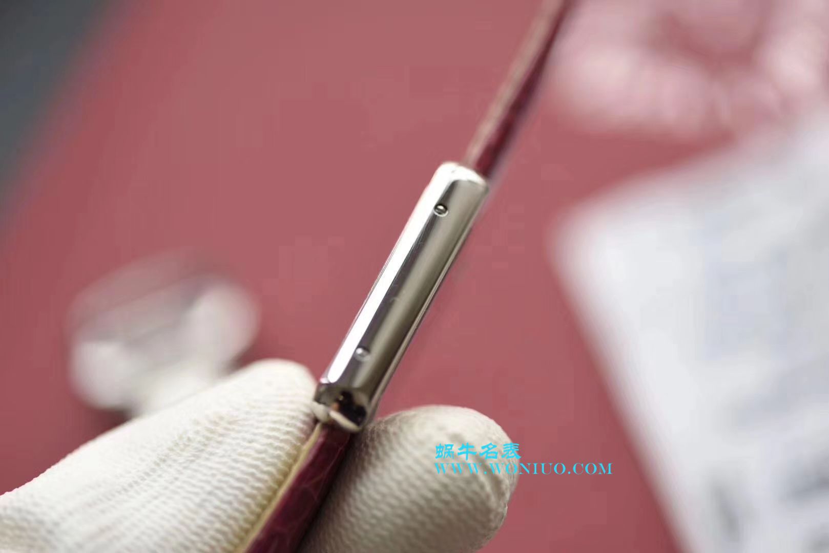 【独家视频测评K11厂一比一超A高仿手表】卡地亚坦克系列 W5200000 粉面女士石英腕表 / KAD008