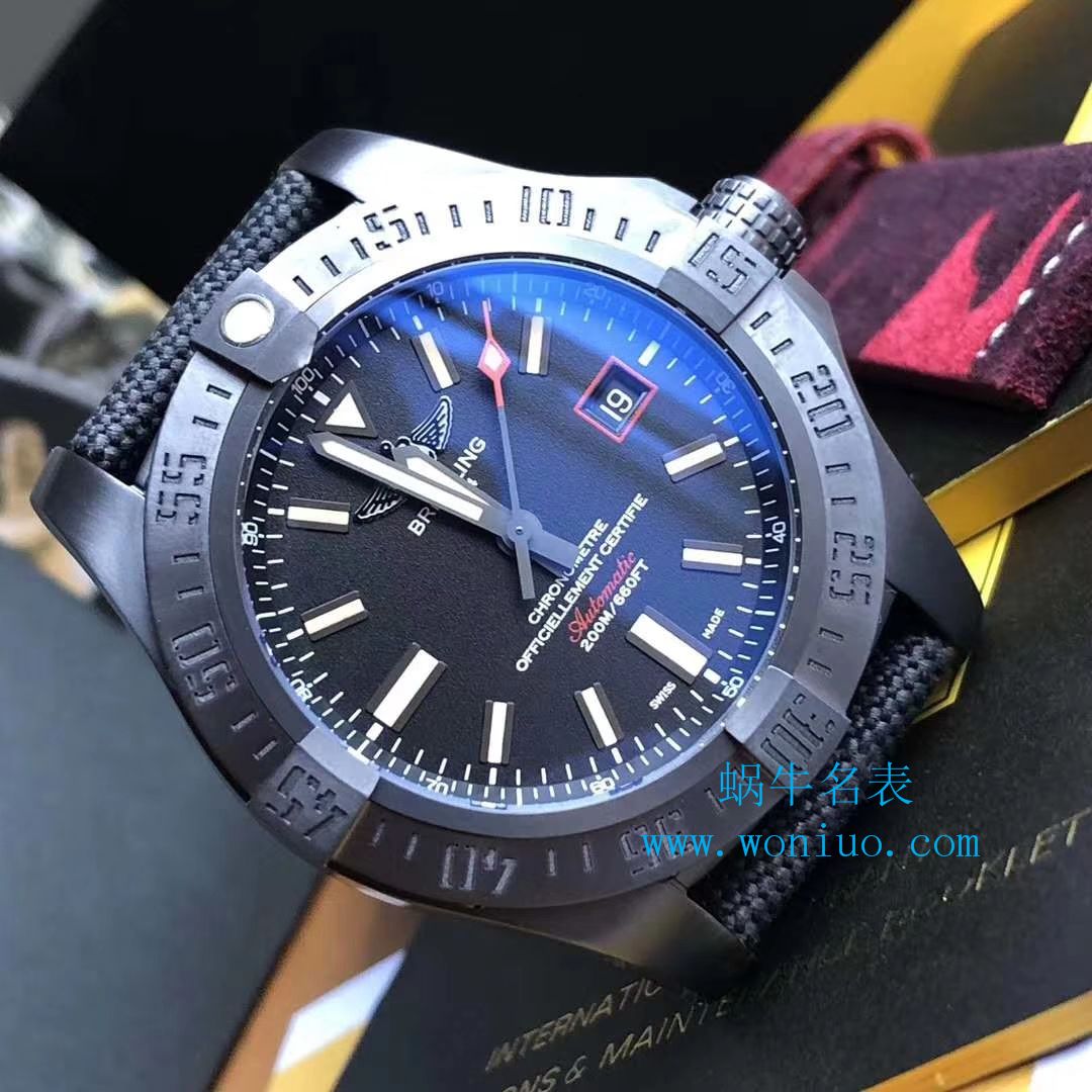 原单新款，百年灵复仇者黑鸟，44mm，原厂钛金属表壳 / BL087