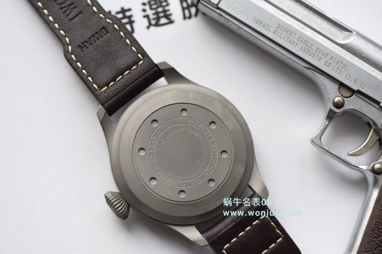 YL最新力作 腕表型号：IW501004）万国高仿复刻IWC这款大型飞行员传承腕表 / WG321
