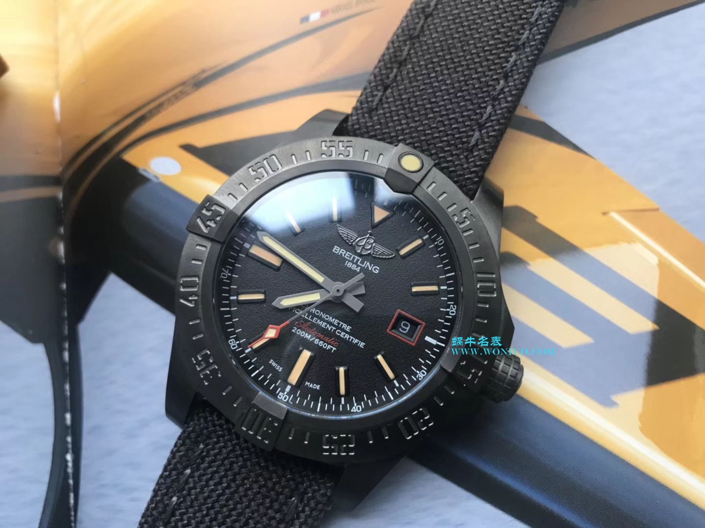 原单新款，百年灵复仇者黑鸟，44mm，原厂钛金属表壳 / BL087