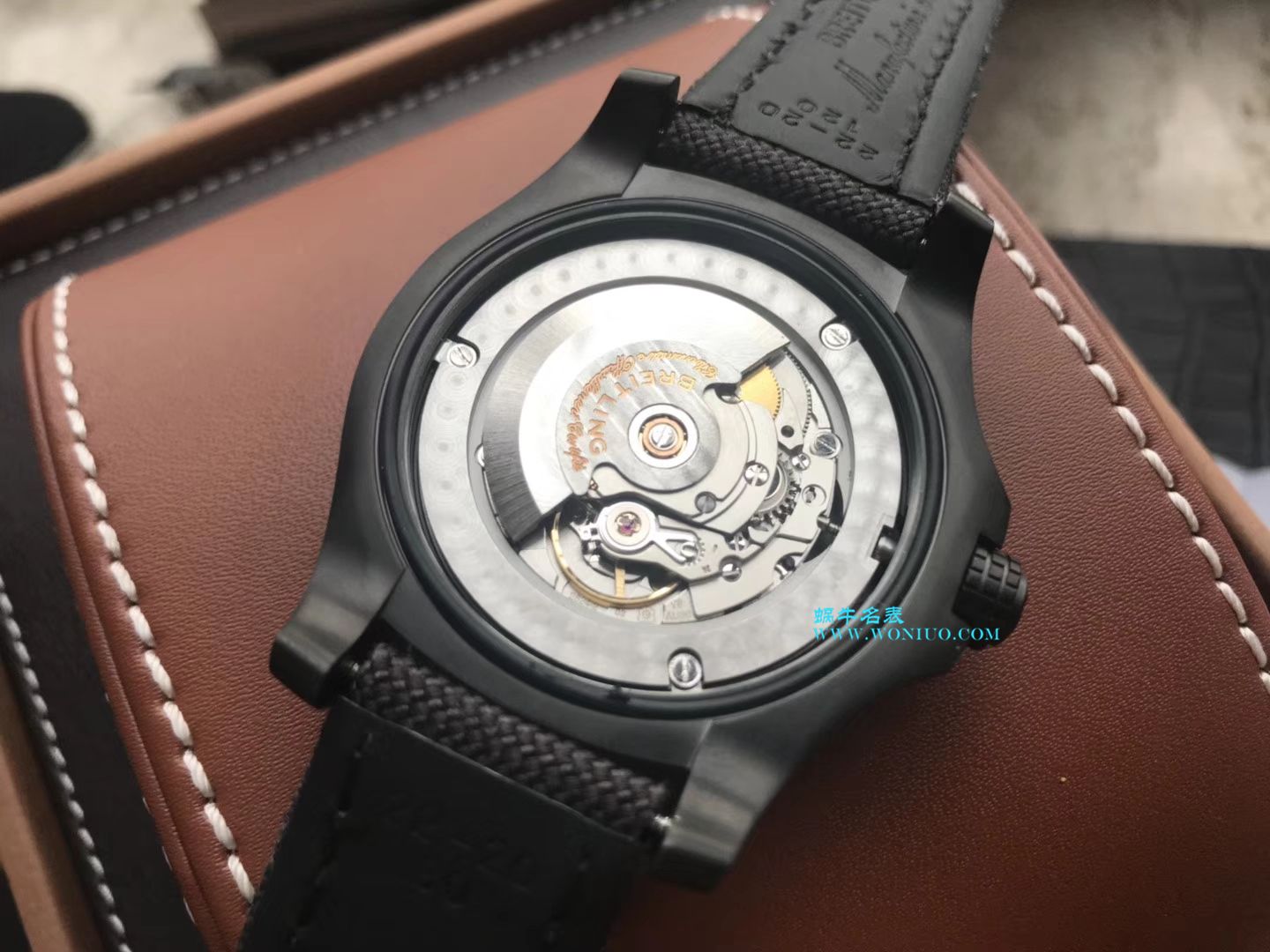 原单新款，百年灵复仇者黑鸟，44mm，原厂钛金属表壳 / BL087