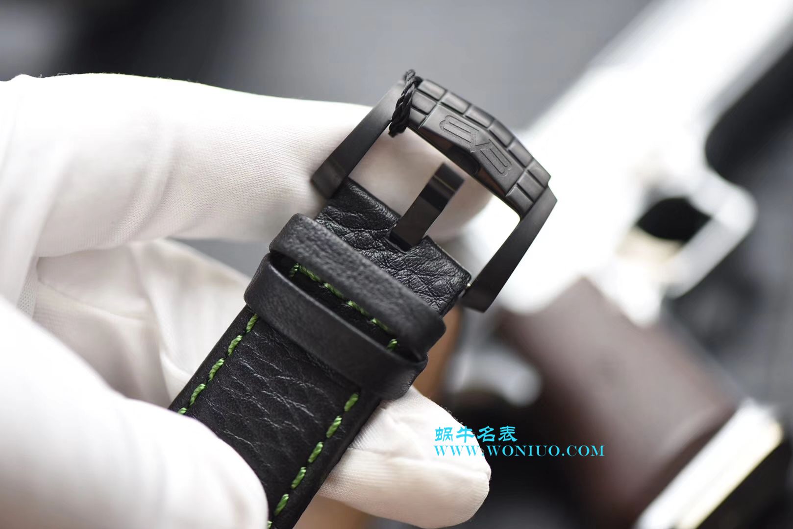 BB FACTORY 巧思之作【一表两用 奇思妙构】BBF出品BOMBERG BOLD系列腕表劲酷登场， / BB002