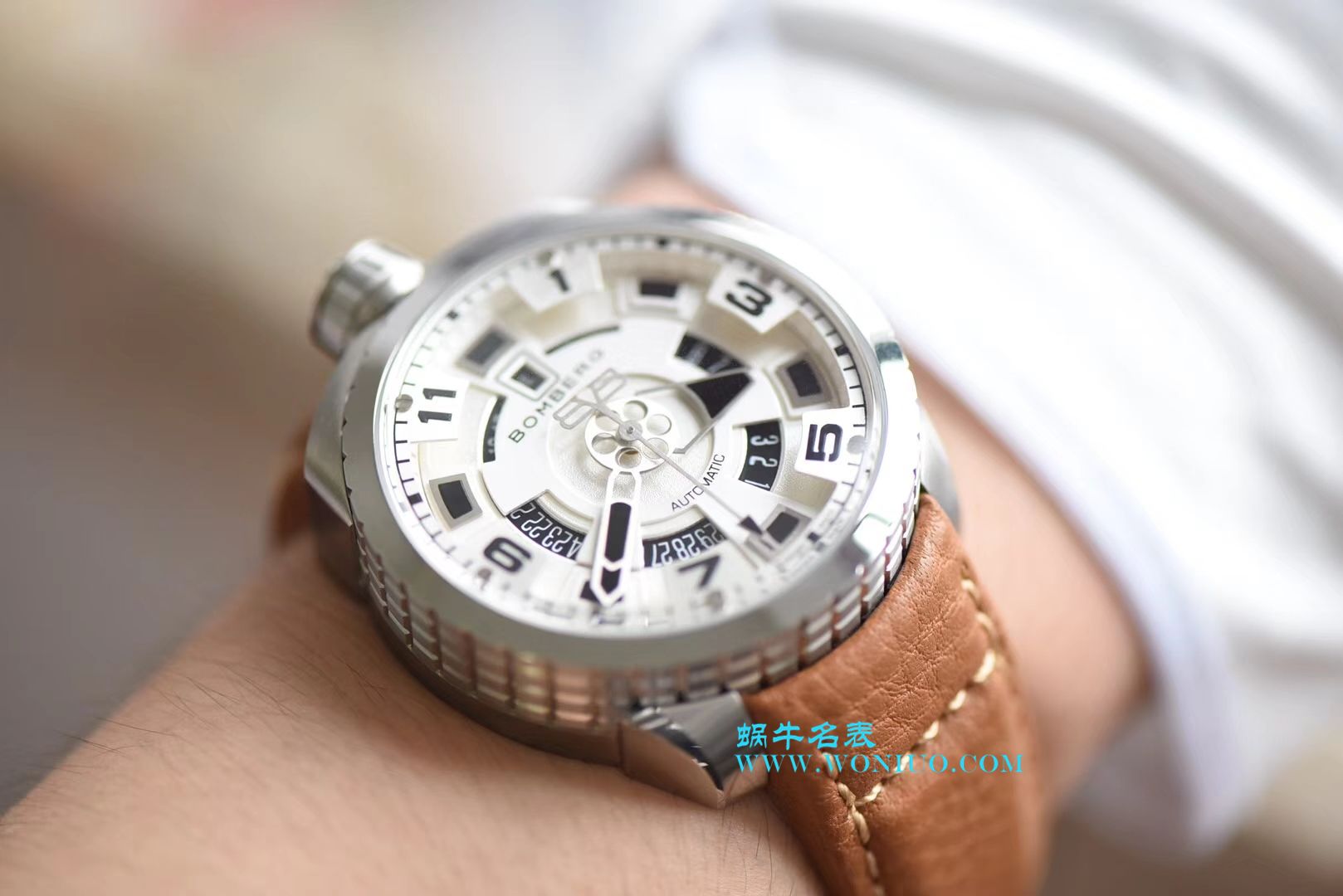 BB FACTORY 巧思之作【一表两用 奇思妙构】BBF出品BOMBERG BOLD系列腕表劲酷登场， / BB002