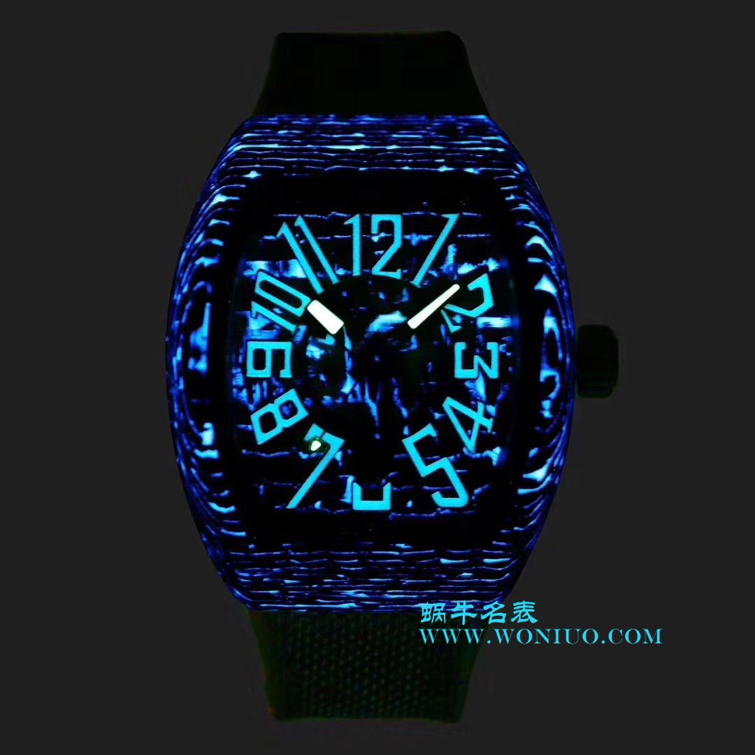 法穆兰FRANCK MULLER复刻高仿再创新作V45在夜幕低垂之时，Vanguard Carbon  fibre 展现充满未来感的外型，令人耳目一新 / FL026