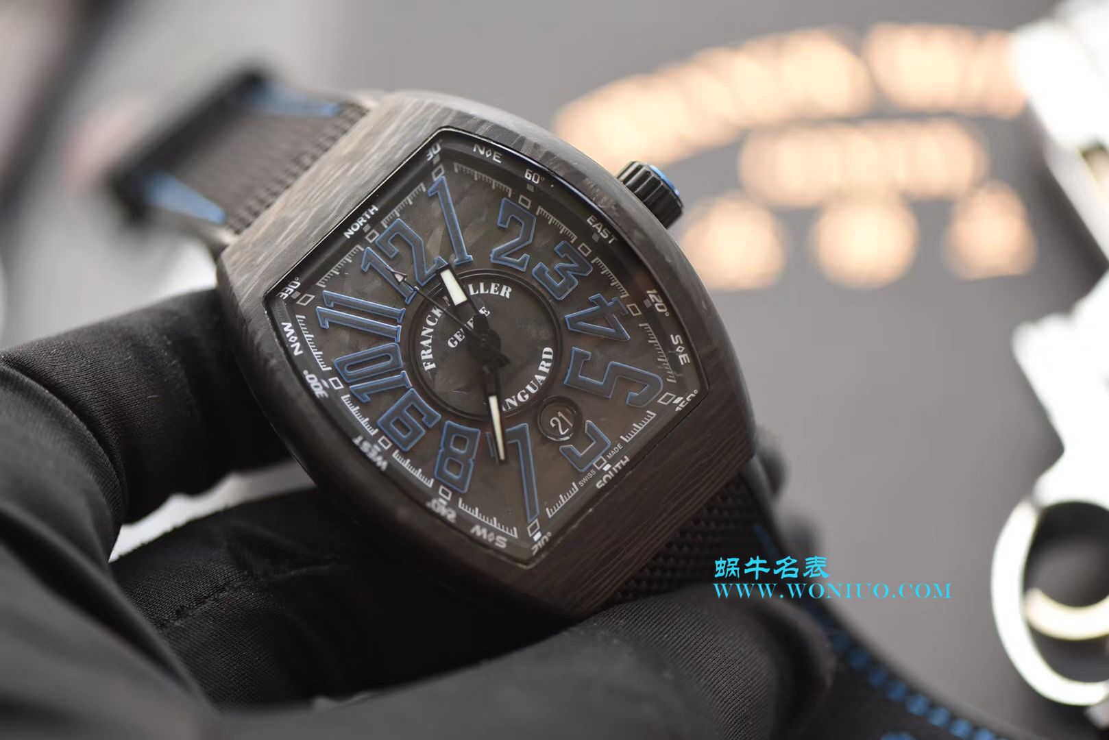 法穆兰FRANCK MULLER复刻高仿再创新作V45在夜幕低垂之时，Vanguard Carbon  fibre 展现充满未来感的外型，令人耳目一新 / FL026