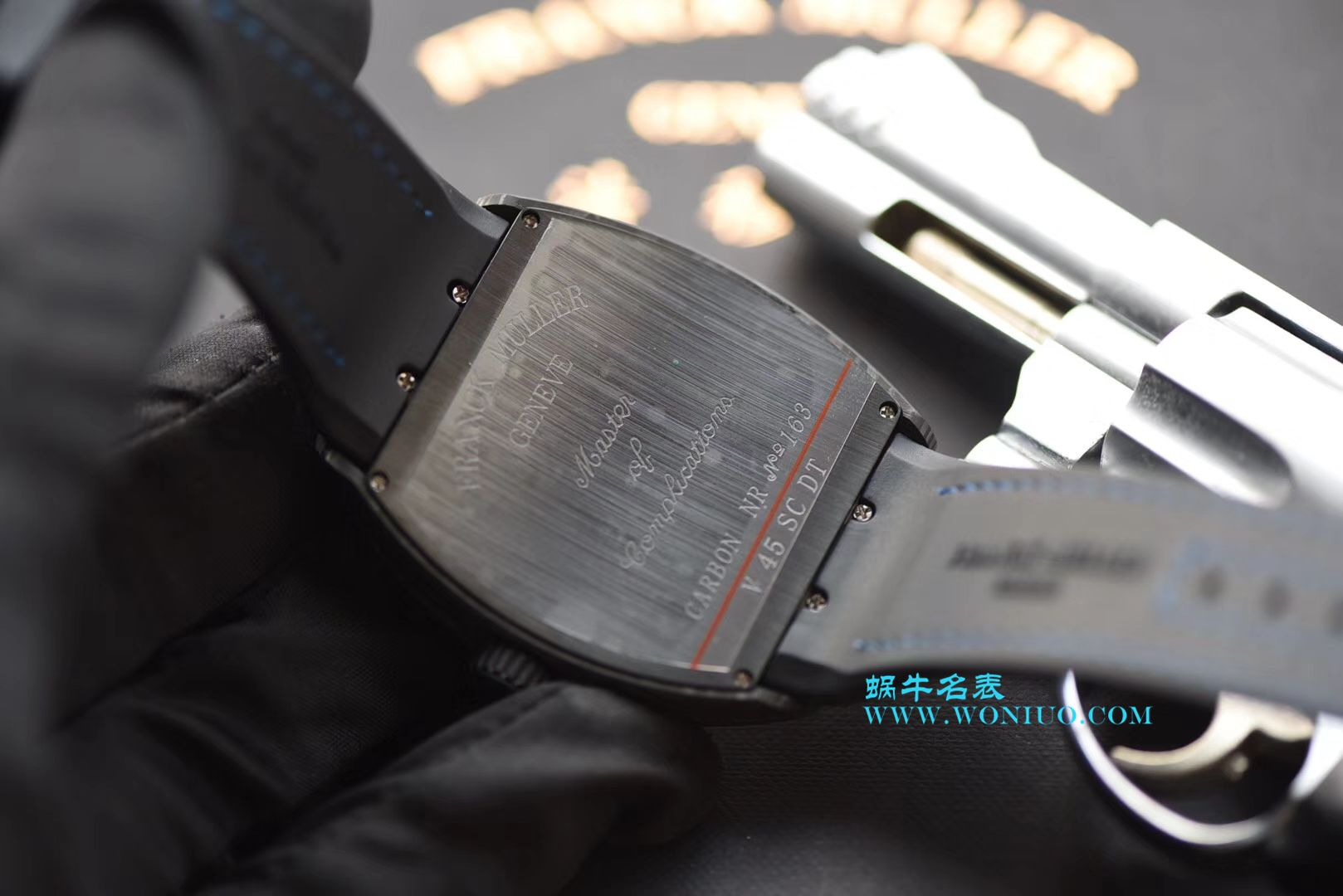 法穆兰FRANCK MULLER复刻高仿再创新作V45在夜幕低垂之时，Vanguard Carbon  fibre 展现充满未来感的外型，令人耳目一新 / FL026