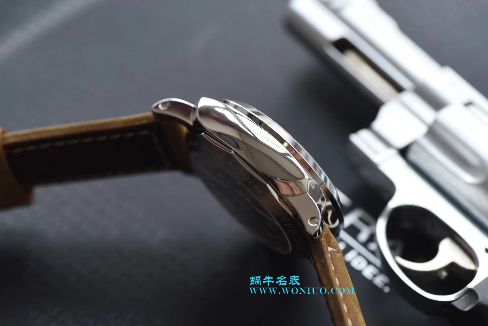 【XF一比一超A复刻高仿手表】沛纳海PAM1523 42MM 女款和 PAM1499 44MM男款情侣手表 / PAM1499