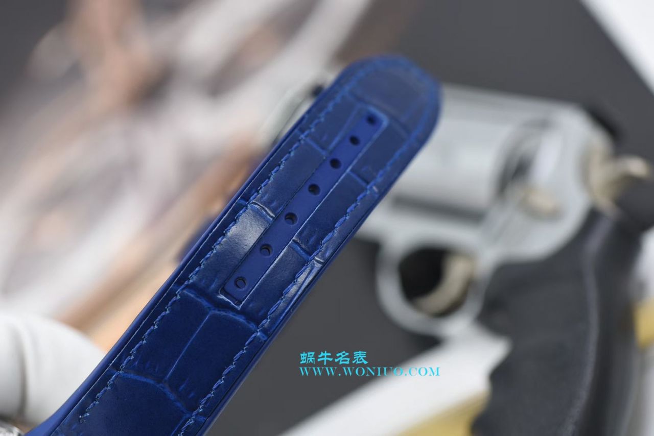 法兰克穆勒MEN'S COLLECTION系列V 45 SC DT YACHTING腕表 / FL029