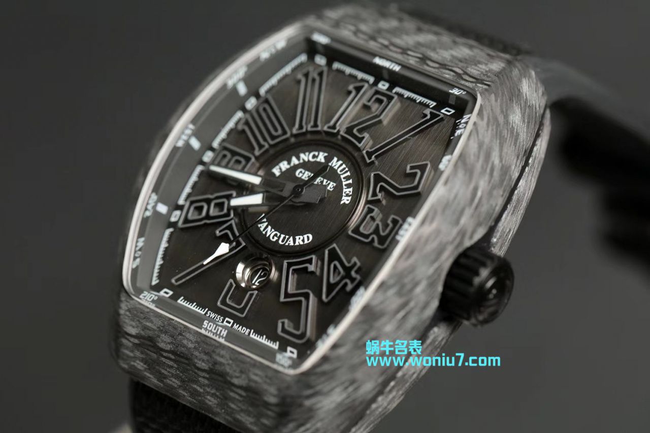 法穆兰FRANCK MULLER复刻高仿再创新作V45在夜幕低垂之时，Vanguard Carbon  fibre 展现充满未来感的外型，令人耳目一新 / FL026