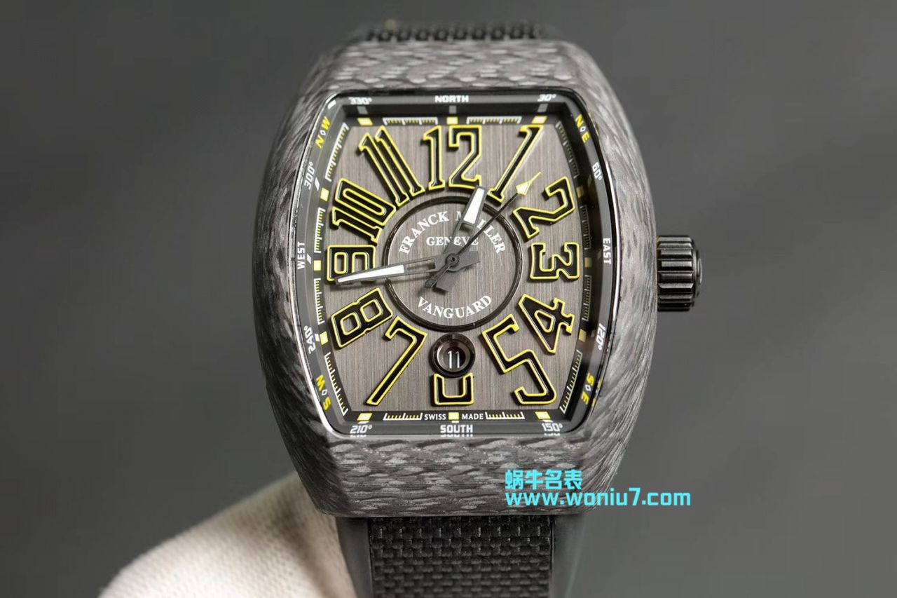 法穆兰FRANCK MULLER复刻高仿再创新作V45在夜幕低垂之时，Vanguard Carbon  fibre 展现充满未来感的外型，令人耳目一新 / FL026