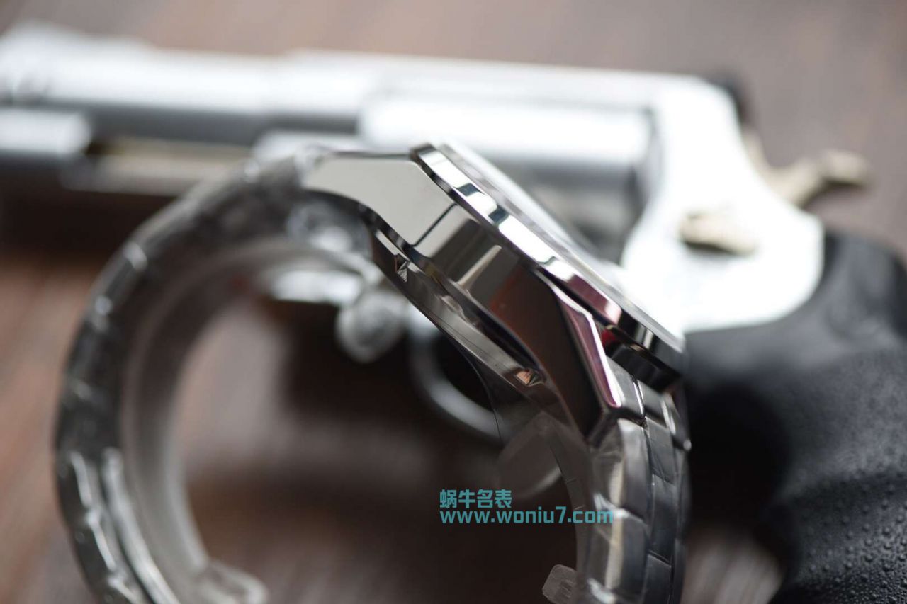 【HBBV6厂一比一超A高精仿手表】泰格豪雅卡莱拉系列CAS2111.FC6292、CAS2111.BA0730腕表 / TGAI049