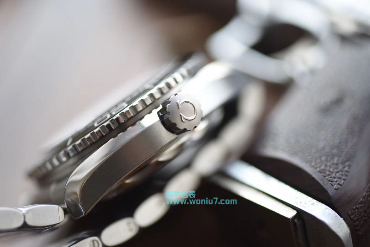 欧米茄海马系列215.30.44.21.01.001腕表【VS超A高仿复刻手表】 / M375