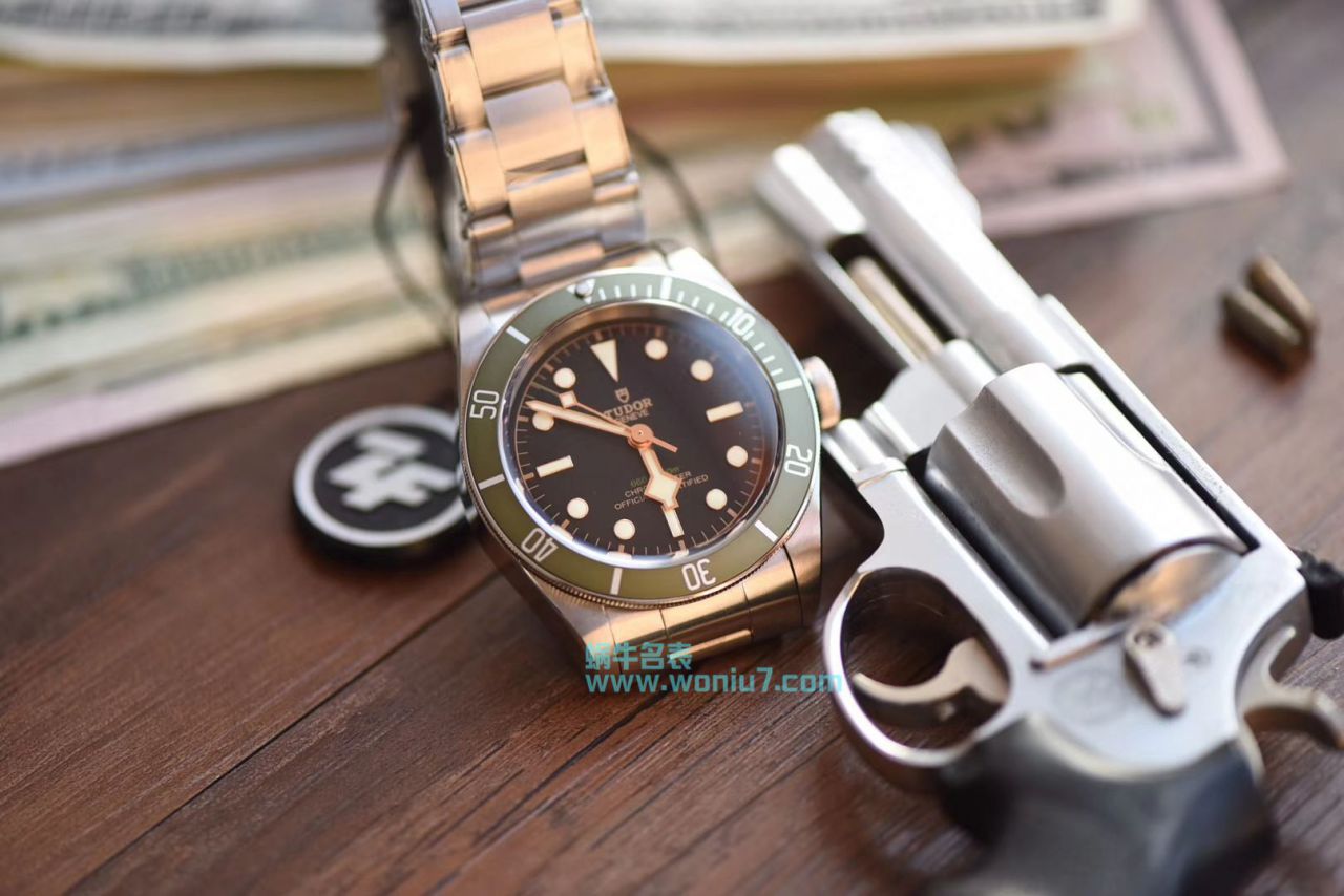 【ZF小绿花特别版】帝舵启承系列复刻高仿Black Bay潜水表腕表 / DT032