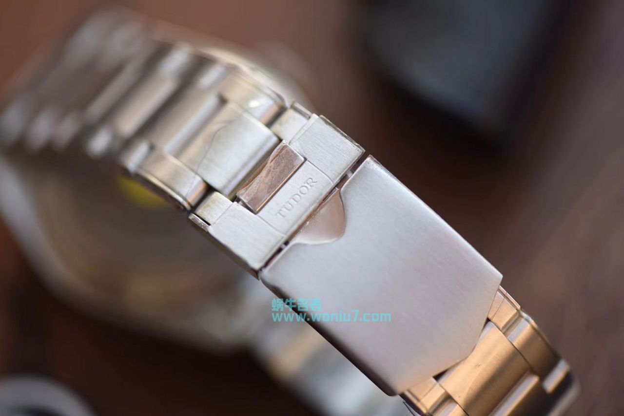 【ZF小绿花特别版】帝舵启承系列复刻高仿Black Bay潜水表腕表 / DT032