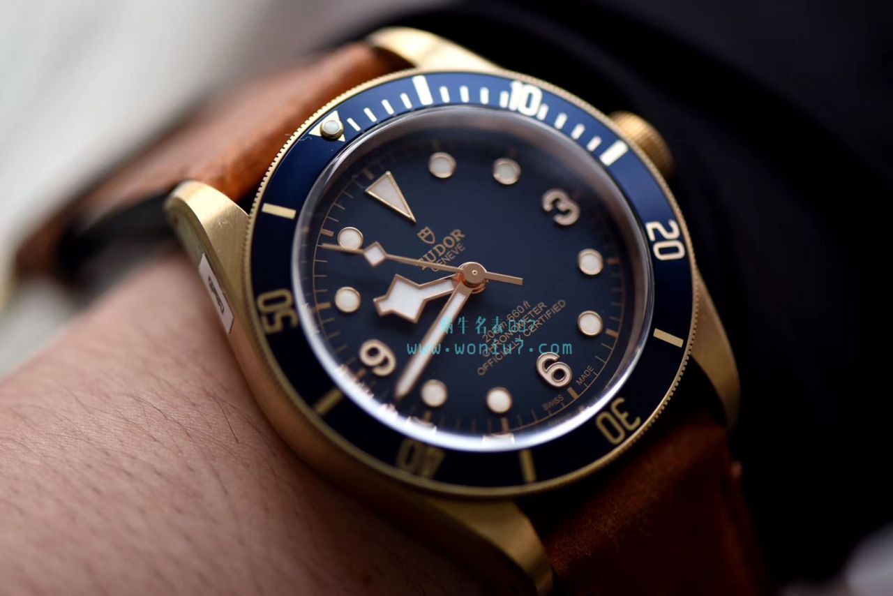 【独家视频解析】【XF厂一比一超A高仿手表】帝舵TUDOR启承系列帝驼蓝铜花 / DTBB030