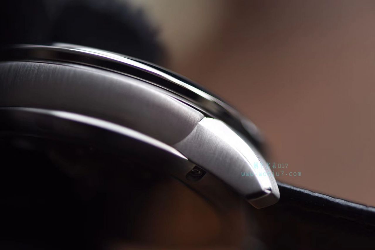 AM新品、最新艾美 方轮经典腕表 MP7158-SS001-301-1黑面、MP7158-SS001-101-1白面 / AIMEI001