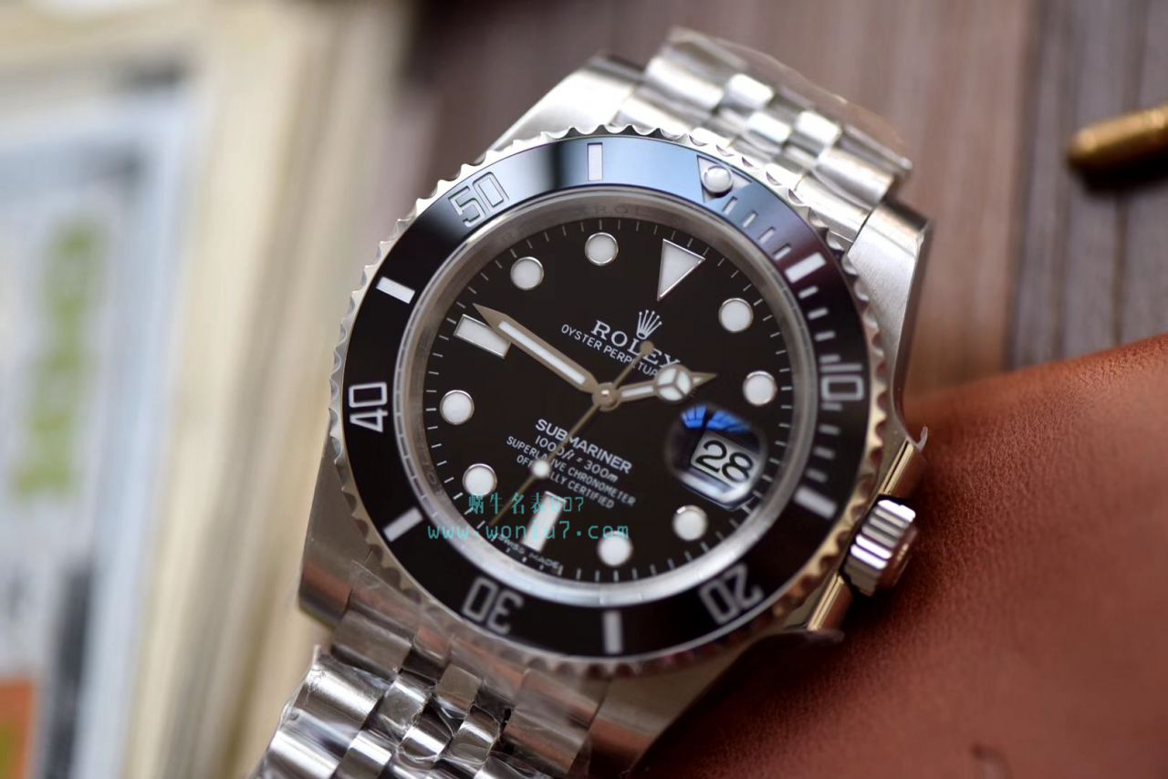 【V9厂出品，搭配五珠链】劳力士潜航者型顶级复刻高仿116610LN-97200 黑盘腕表(黑水鬼)、116610LV-97200 绿盘腕表(绿水鬼) / R268
