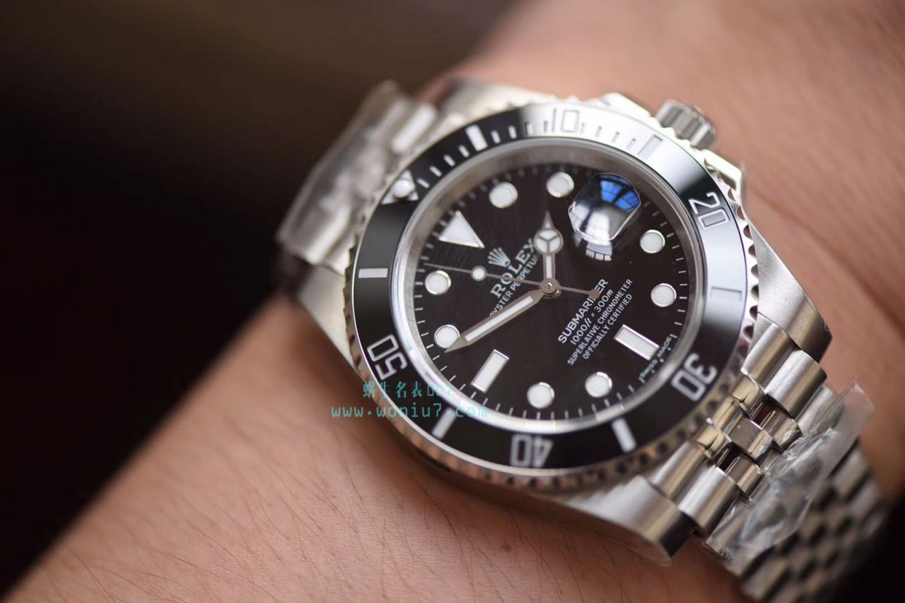 【V9厂出品，搭配五珠链】劳力士潜航者型顶级复刻高仿116610LN-97200 黑盘腕表(黑水鬼)、116610LV-97200 绿盘腕表(绿水鬼) / R268