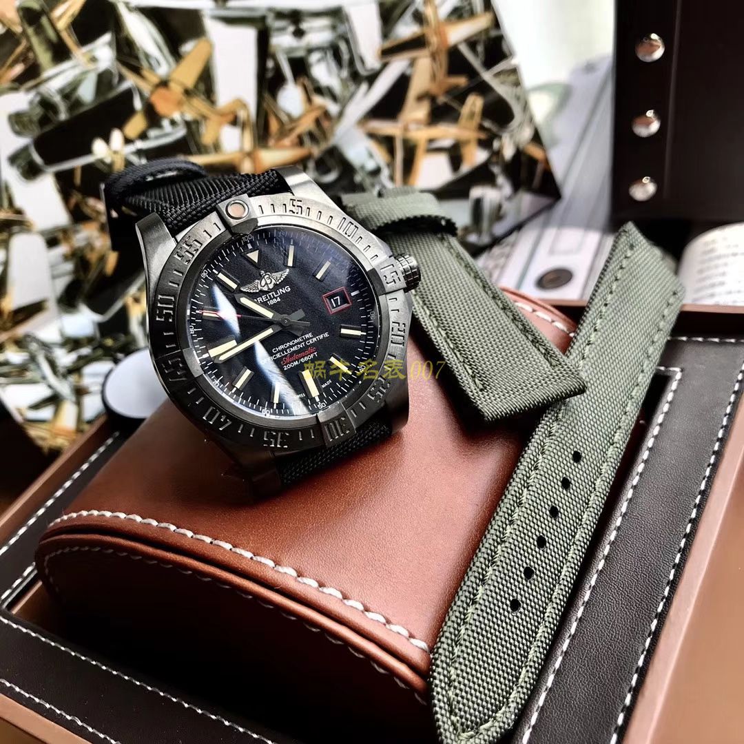 原单新款，百年灵复仇者黑鸟，44mm，原厂钛金属表壳 / BL087