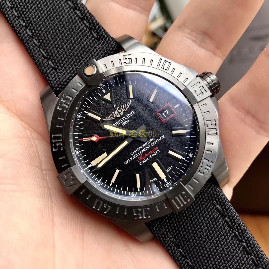 原单新款，百年灵复仇者黑鸟，44mm，原厂钛金属表壳 / BL087