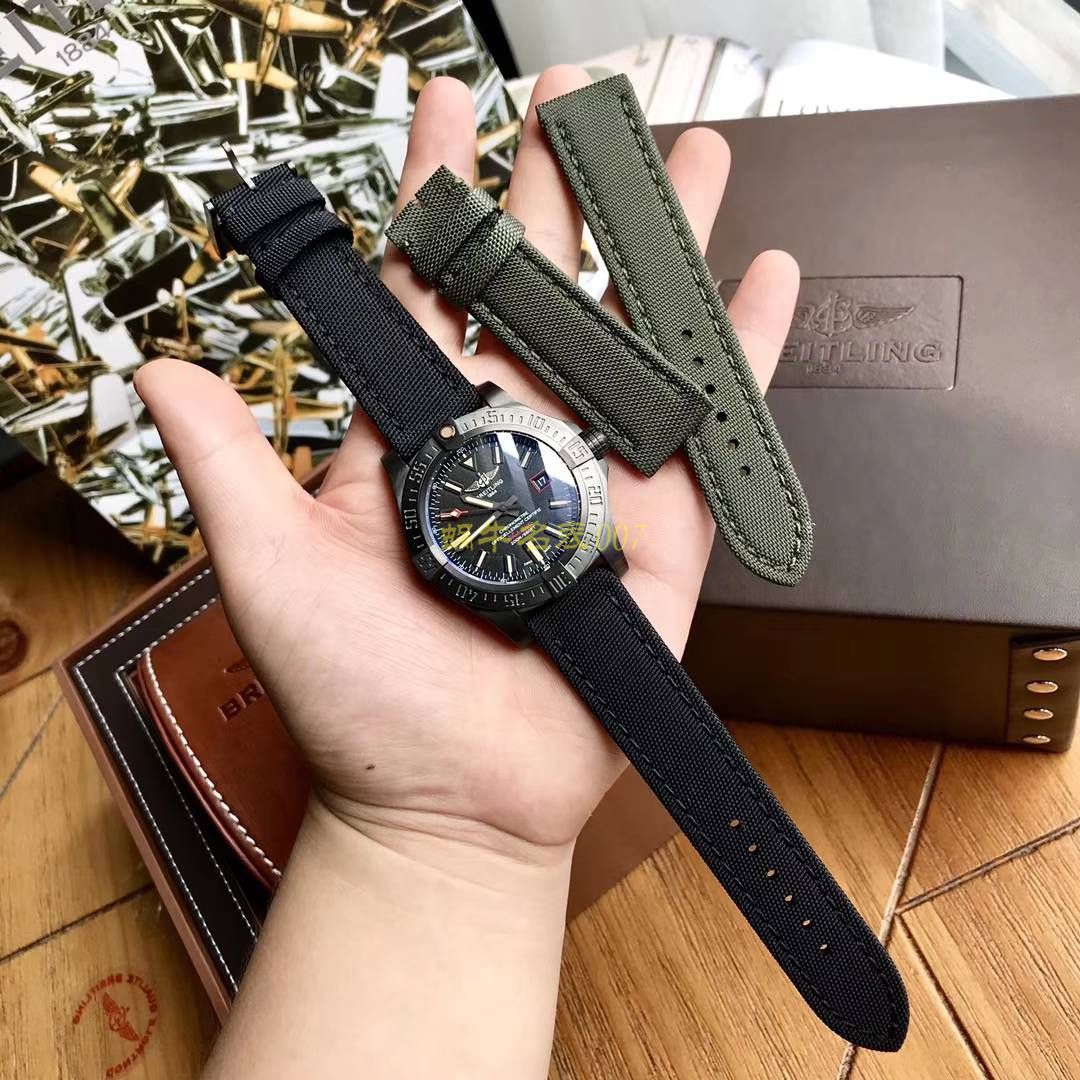 原单新款，百年灵复仇者黑鸟，44mm，原厂钛金属表壳 / BL087