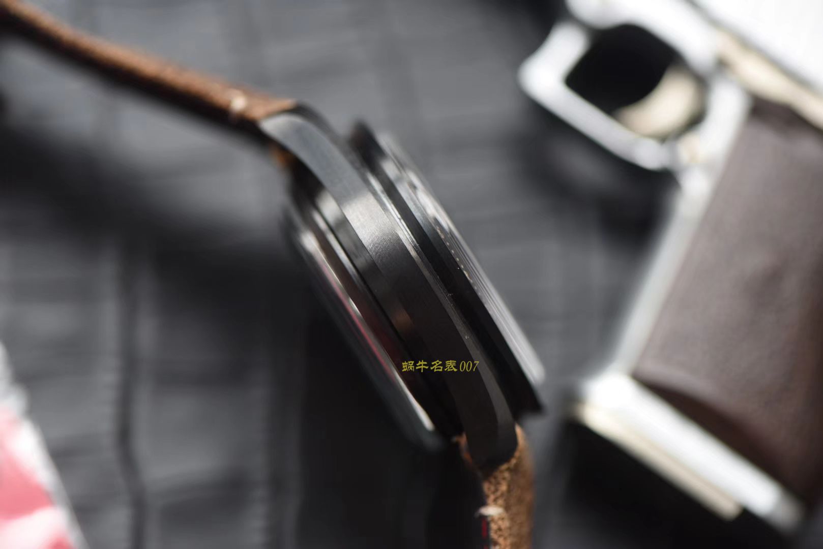 欧米茄超霸系列311.92.44.51.01.006腕表【OM厂一比一复刻高仿手表月之暗面】 / M351