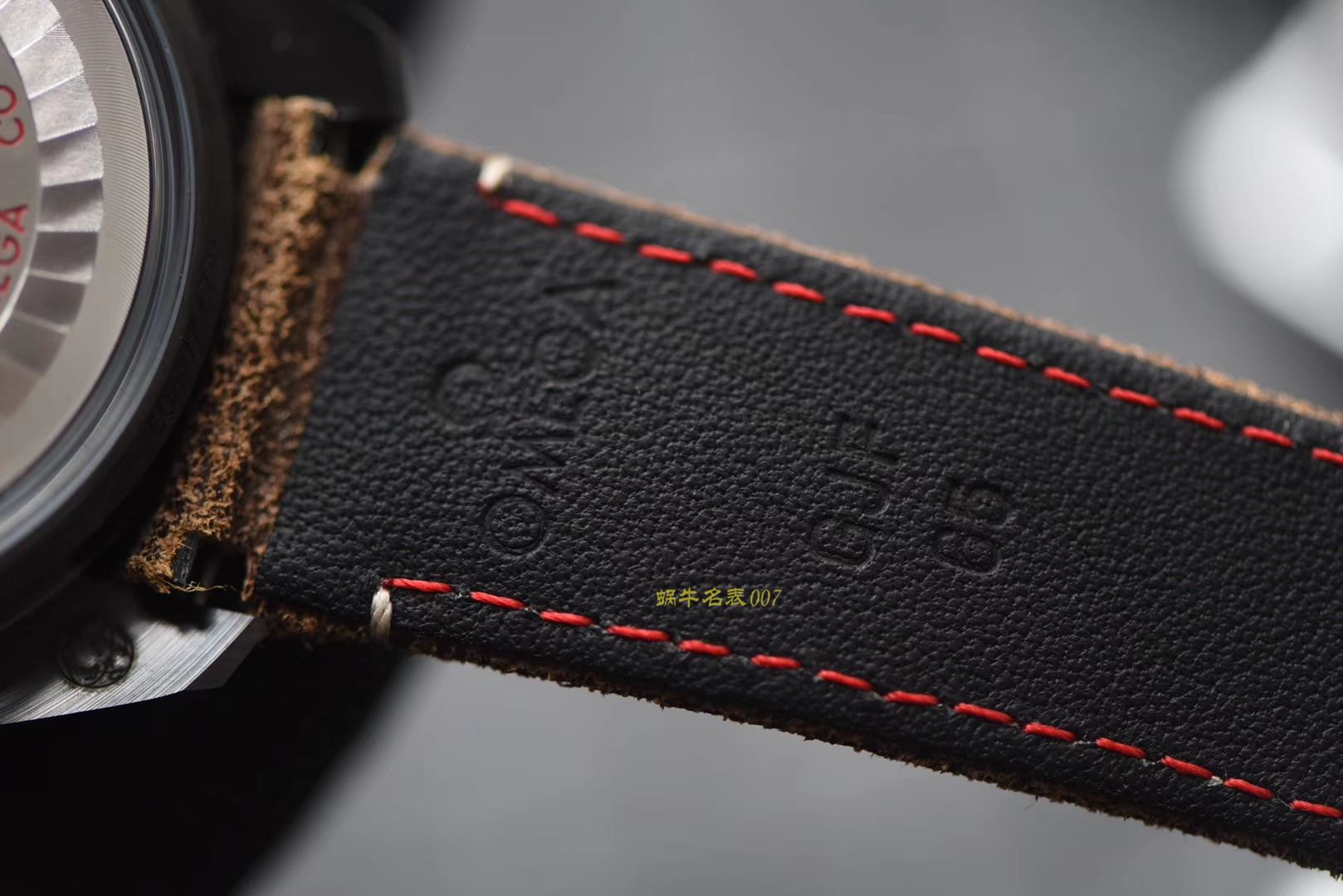 欧米茄超霸系列311.92.44.51.01.006腕表【OM厂一比一复刻高仿手表月之暗面】 / M351