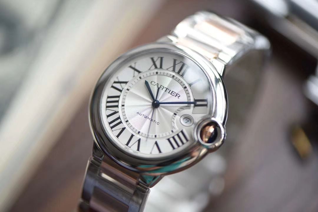 卡地亚蓝气球系列W2BB0004腕表【V9厂一比一复刻高仿手表】V9厂18K包金蓝气球间金款男款42毫米 / K208