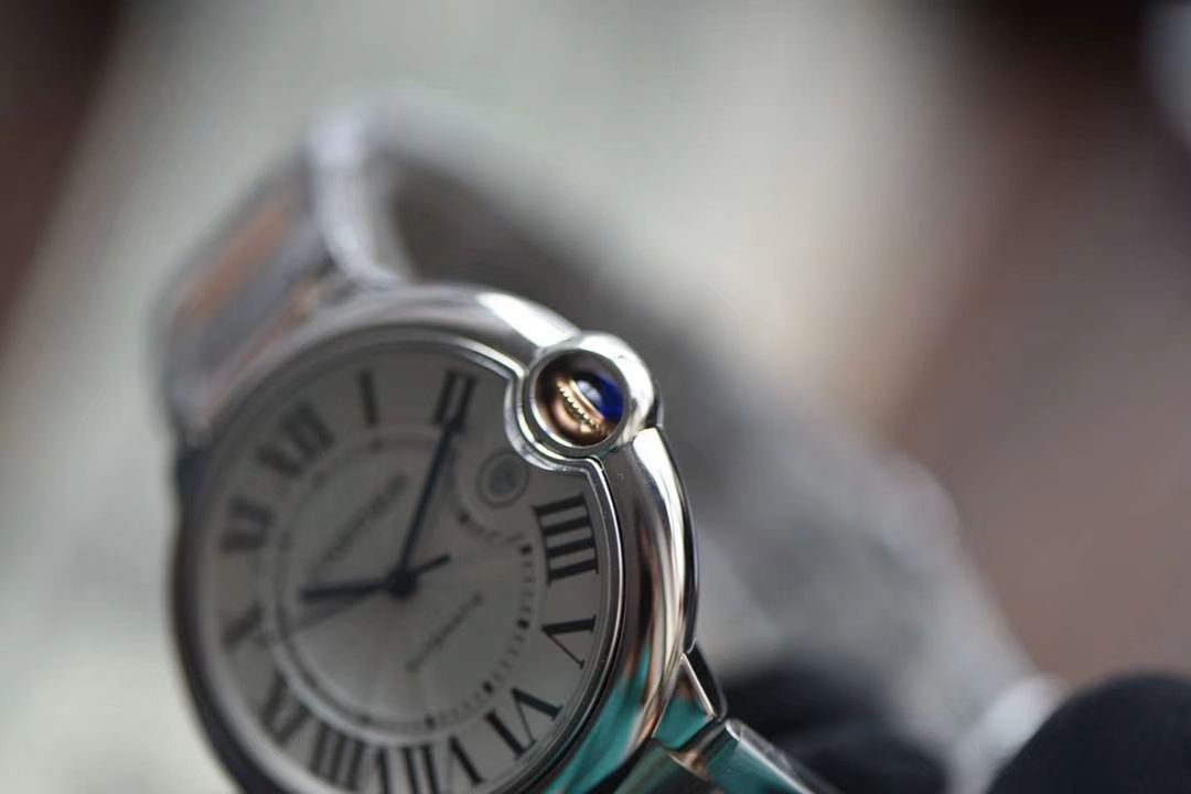 卡地亚蓝气球系列W2BB0004腕表【V9厂一比一复刻高仿手表】V9厂18K包金蓝气球间金款男款42毫米 / K208