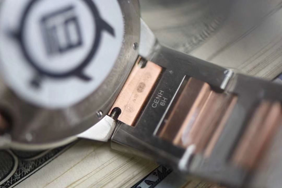 卡地亚蓝气球系列W2BB0004腕表【V9厂一比一复刻高仿手表】V9厂18K包金蓝气球间金款男款42毫米 / K208