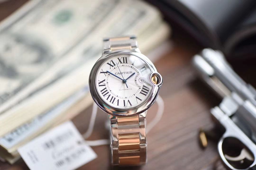 卡地亚蓝气球系列W2BB0004腕表【V9厂一比一复刻高仿手表】V9厂18K包金蓝气球间金款男款42毫米 / K208