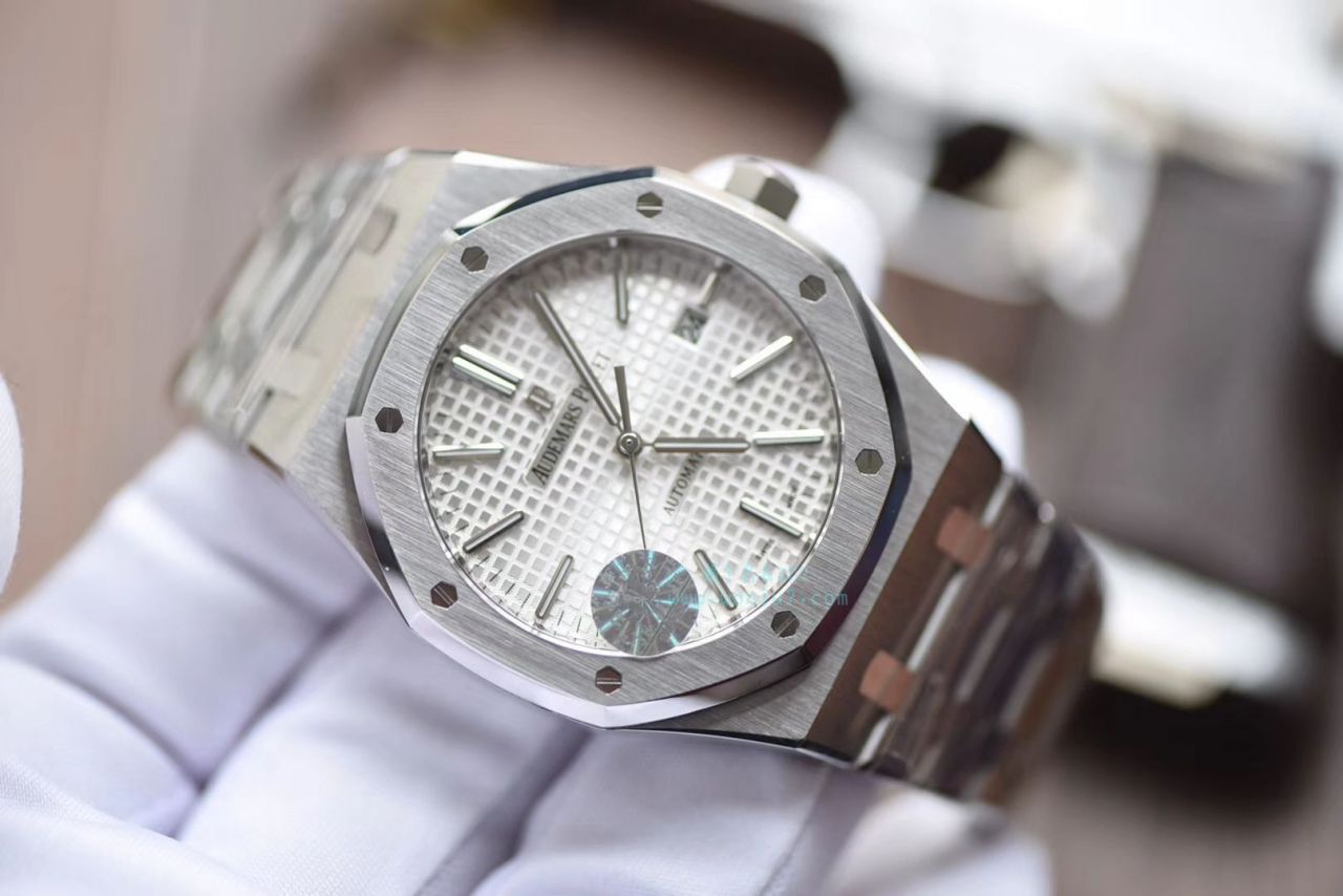 视频评测爱彼皇家橡树系列15400ST.OO.1220ST.02腕表顶级高仿手表【JF标杆神器 15400超强＂V5＂升级版强势出击】 / AP022MM