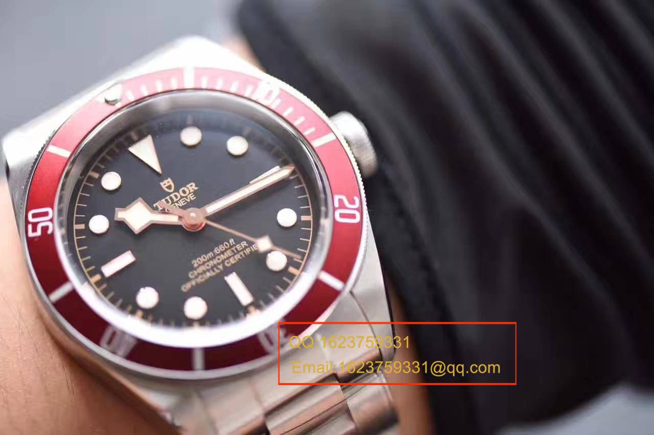 视频评测TUDOR帝舵碧湾系列79220R 不锈钢表带腕表(小红花)一比一高仿手表【ZF帝舵小红花】 / DT009MM