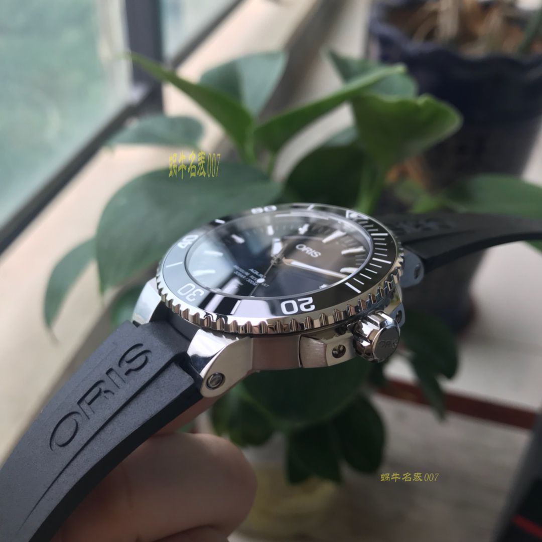 【渠道原单，多面可选】豪利时潜水系列01 733 7730 4159-07 4 24 64EB腕表 / OB006