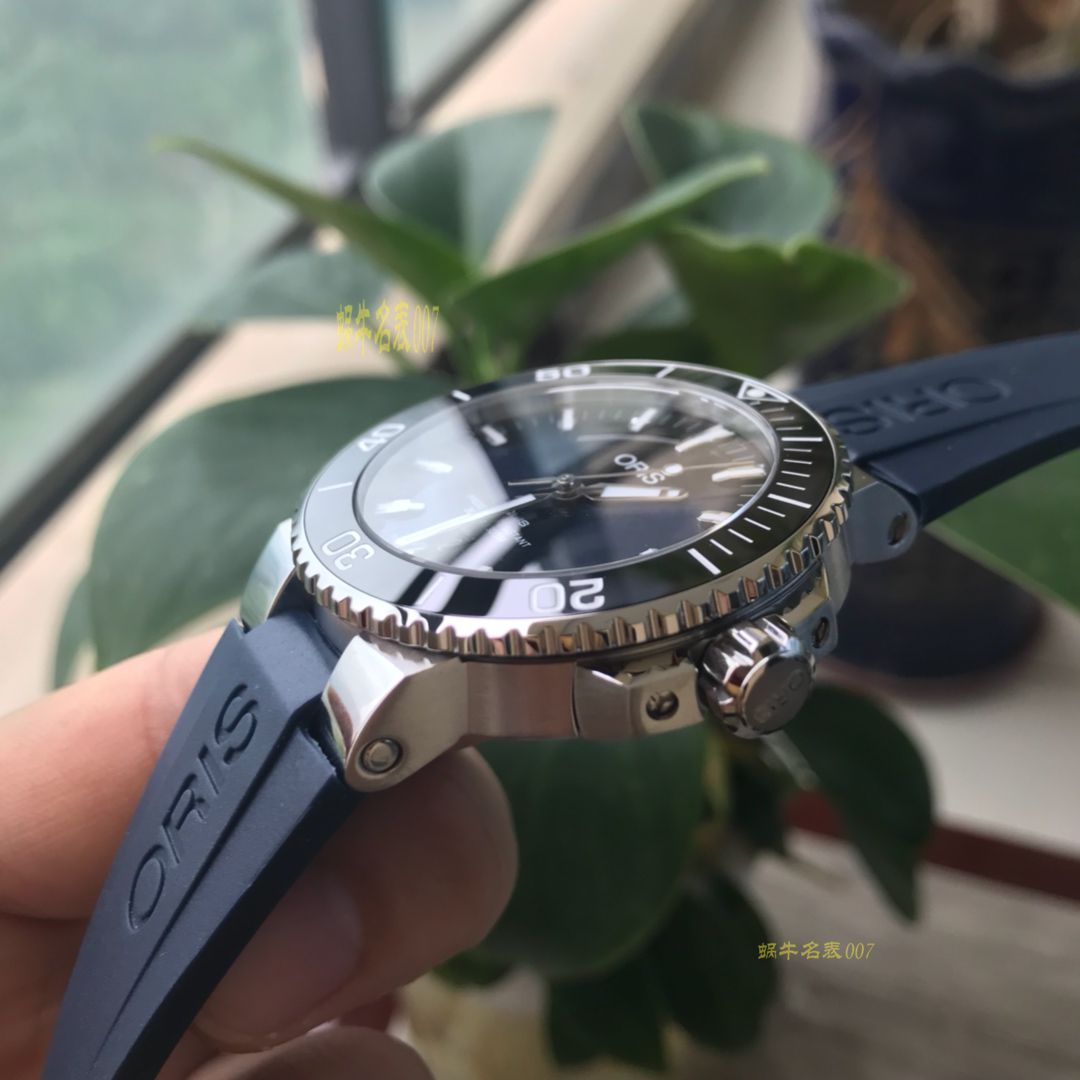 【渠道原单，多面可选】豪利时潜水系列01 733 7730 4159-07 4 24 64EB腕表 / OB006