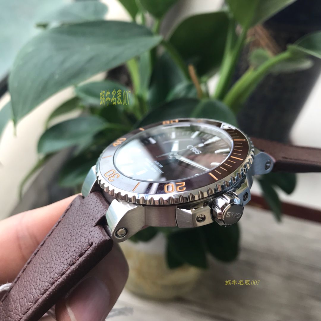 【渠道原单，多面可选】豪利时潜水系列01 733 7730 4159-07 4 24 64EB腕表 / OB006