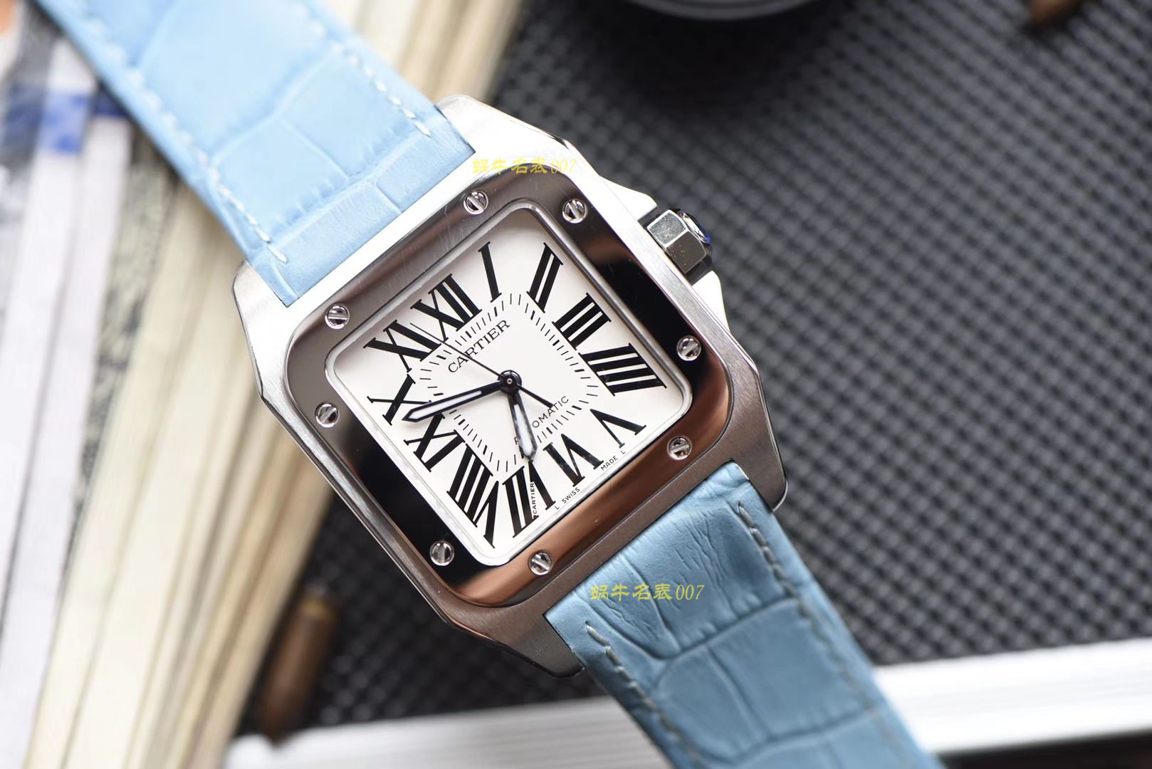 【视频评测】CARTIER卡地亚山度士W20106X8机械女士腕表（V6一比一超A高精仿搭配蓝面表带） / K216