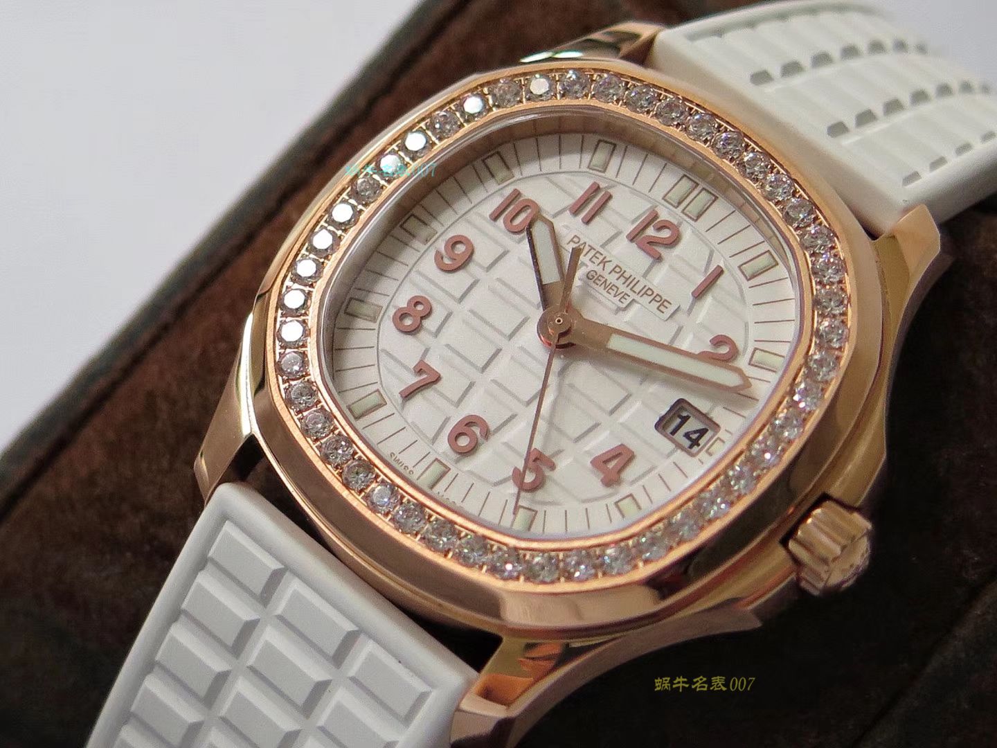 PATEK PHILIPPE百达翡丽AQUANAUT系列5068R-010腕表【PPF一比一 高仿百达翡丽鹦鹉螺女表】 / BD263