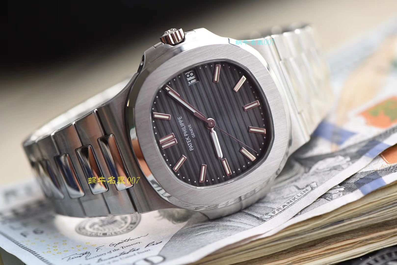 【PPF超级PATEK PHILIPPE鹦鹉螺重磅来袭！“灰蓝”】百达翡丽运动优雅顶级复刻高仿5711/1A 010 不锈钢腕表(高仿鹦鹉螺)2019年钢表王座的开年重器 / BD267