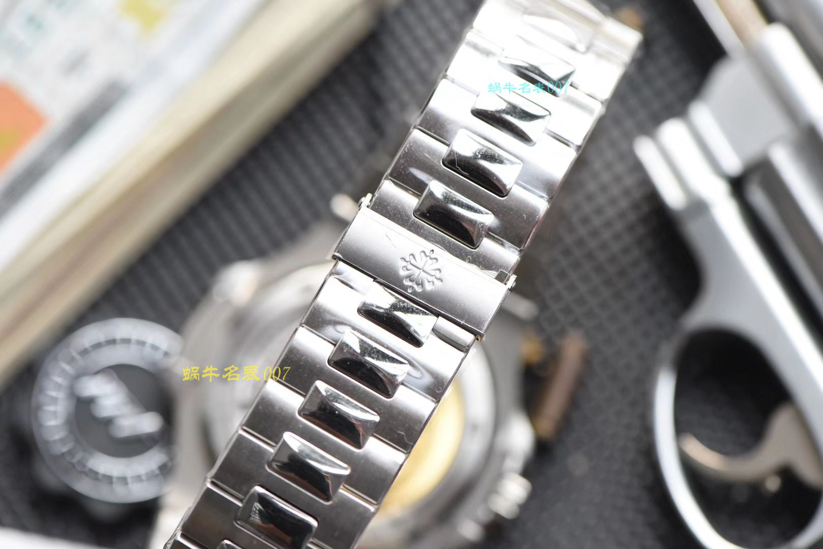 【PPF超级PATEK PHILIPPE鹦鹉螺重磅来袭！“灰蓝”】百达翡丽运动优雅顶级复刻高仿5711/1A 010 不锈钢腕表(高仿鹦鹉螺)2019年钢表王座的开年重器 / BD267