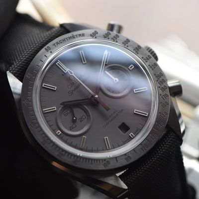 【视频评测OM厂一比一复刻高仿欧米茄月之暗面】OMEGA欧米茄超霸系列311.92.44.51.01.005腕表(墨黑)