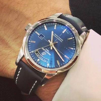 【视频评测复刻表和正品表的区别】V7出品百年灵越洋系列星期日历款超级副本